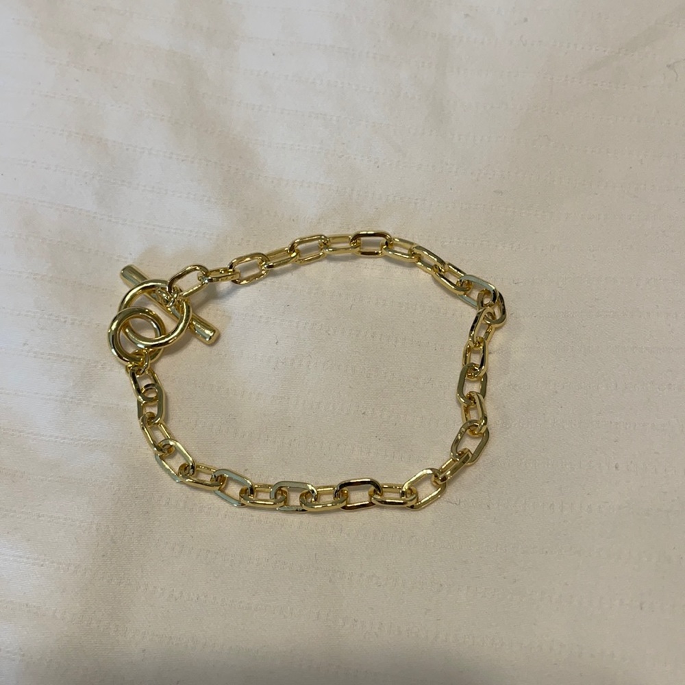 Gold chain bracelet